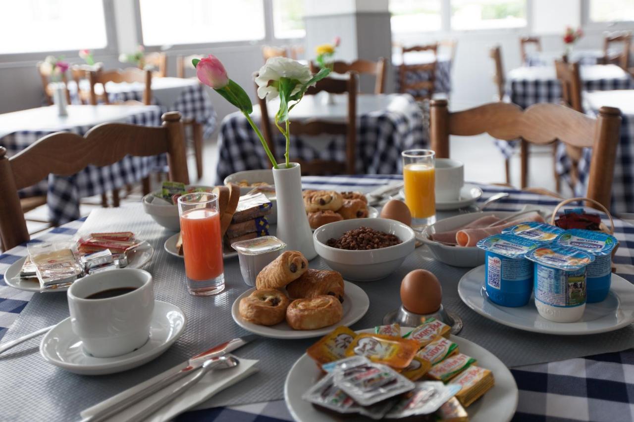 Le Pavillon Bleu Hotel Restaurant رويا المظهر الخارجي الصورة